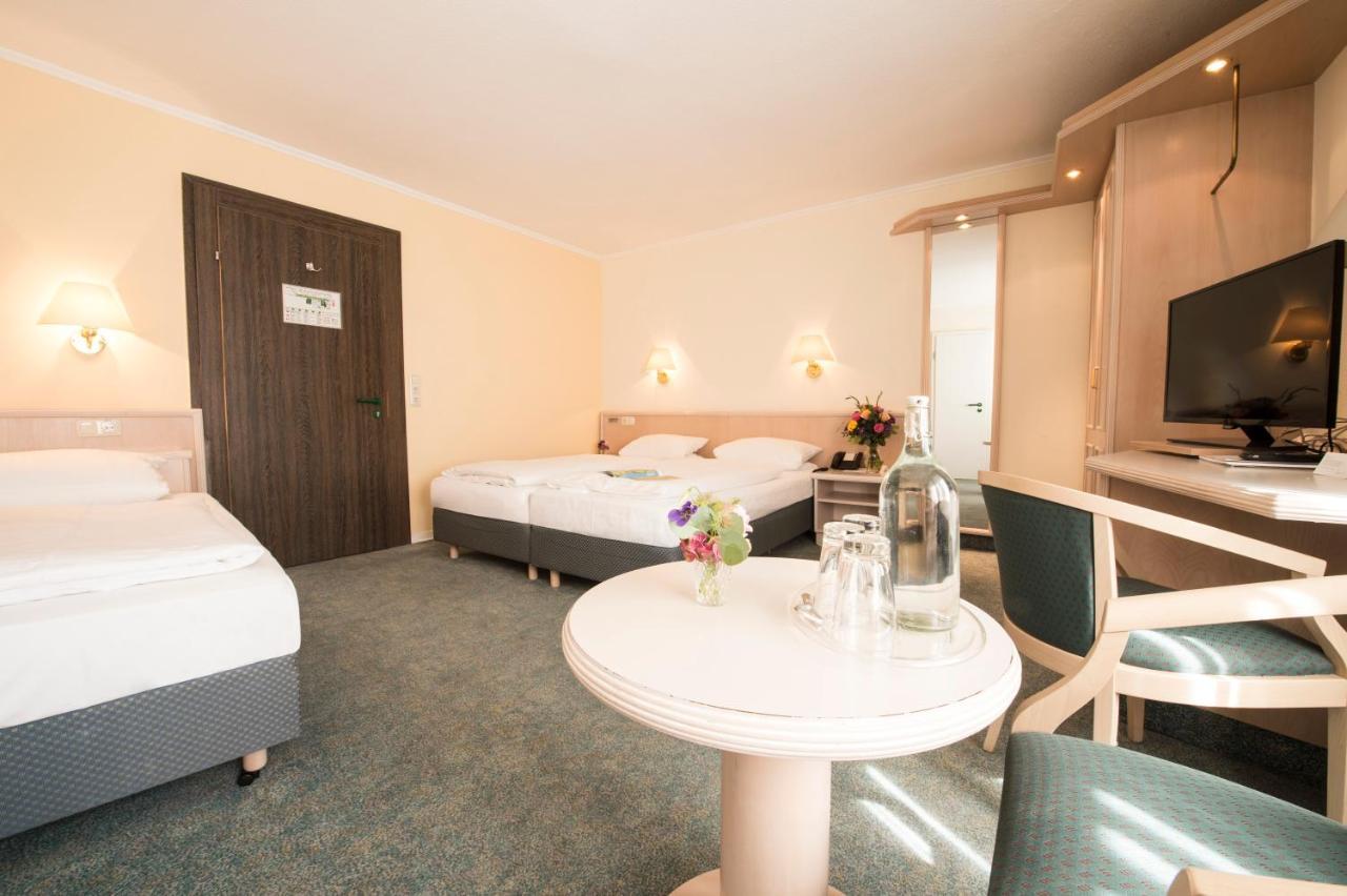 Hotel Traube Ruedesheim Rudesheim am Rhein Bagian luar foto