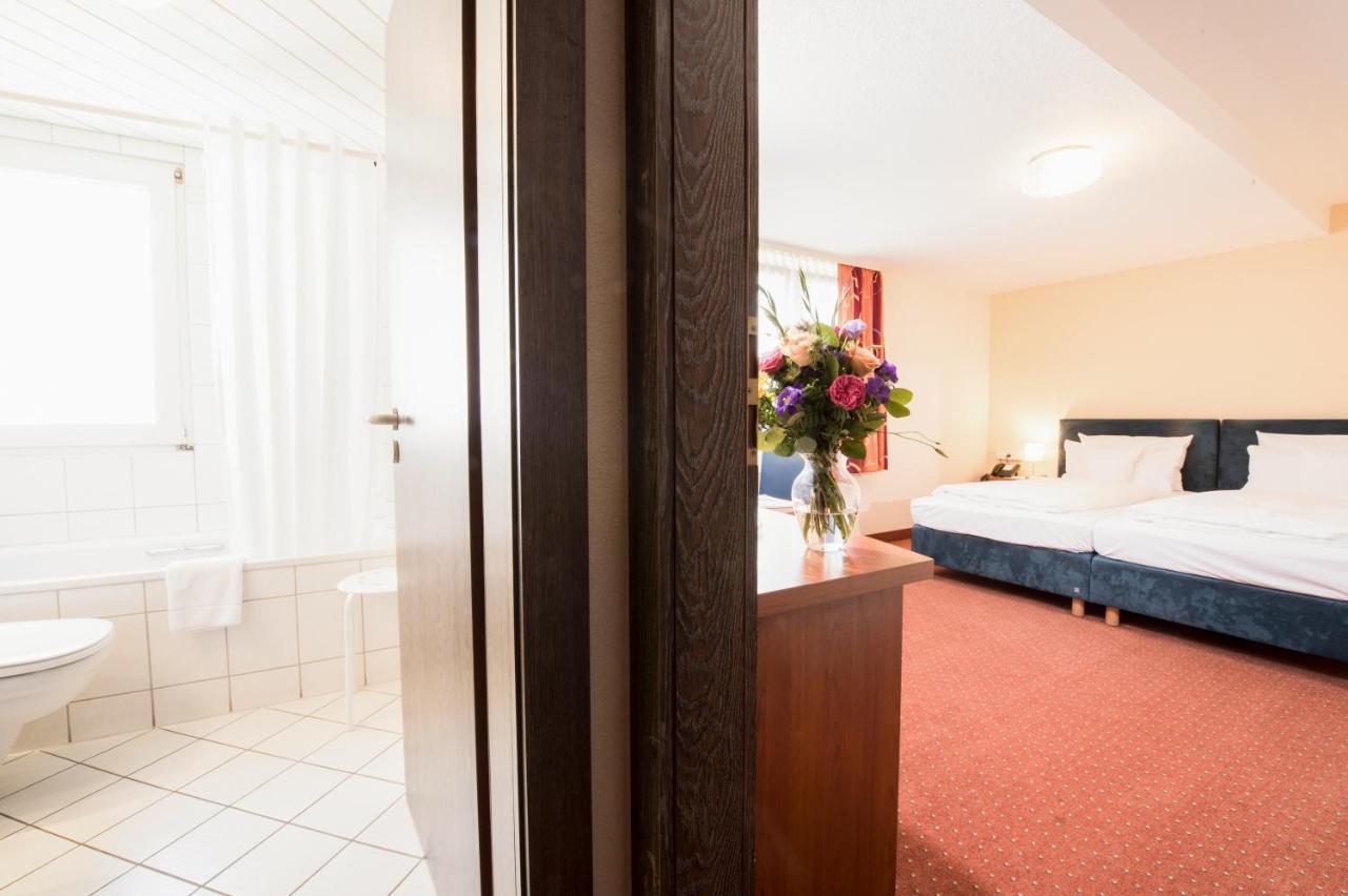 Hotel Traube Ruedesheim Rudesheim am Rhein Bagian luar foto