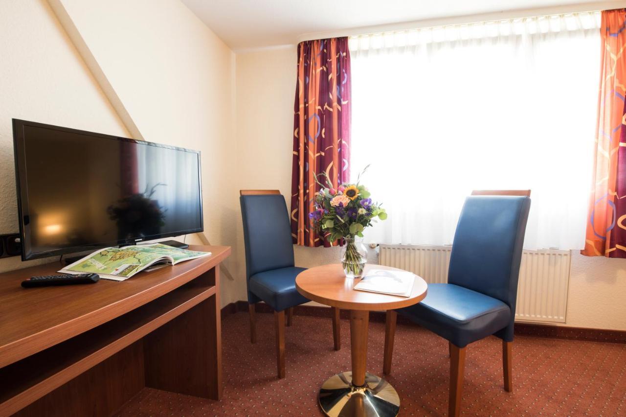 Hotel Traube Ruedesheim Rudesheim am Rhein Bagian luar foto