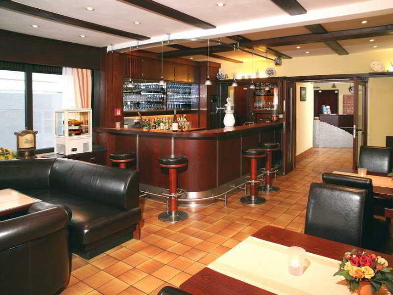 Hotel Traube Ruedesheim Rudesheim am Rhein Bagian luar foto