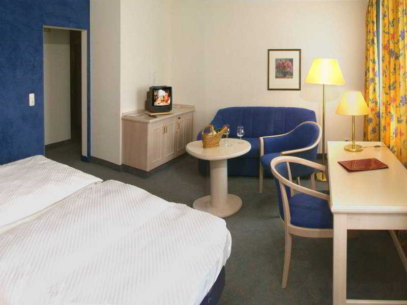 Hotel Traube Ruedesheim Rudesheim am Rhein Bagian luar foto